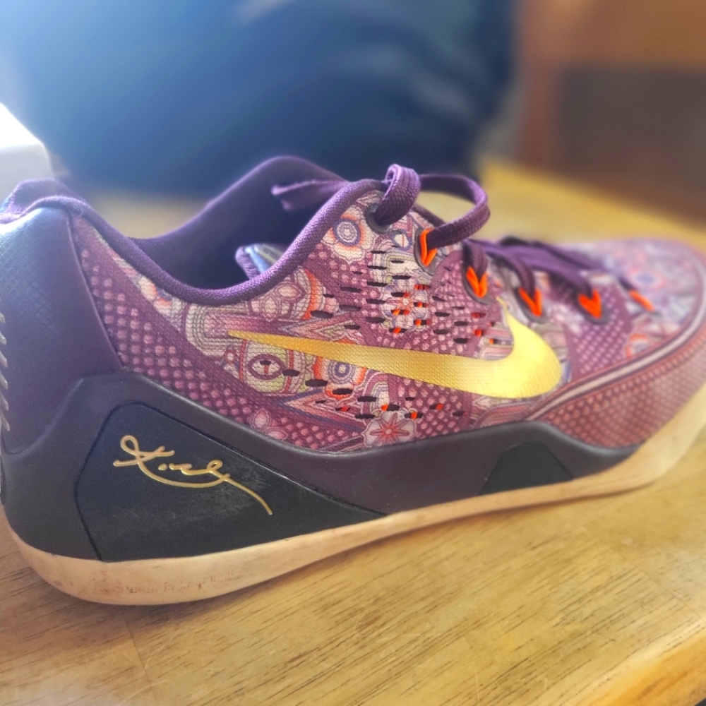 Kobe IX, Merlot, Size 9